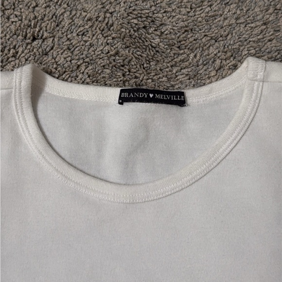 Brandy Melville White Cropped Shirt - Picture 2 of 2